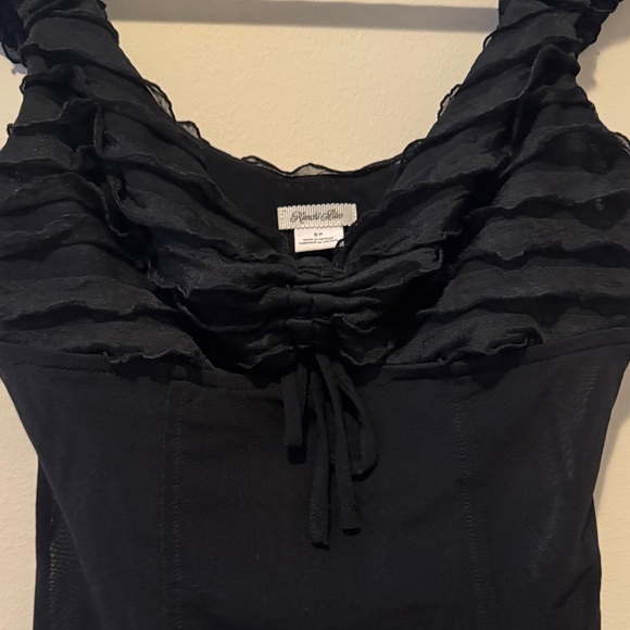 Kimchi Blue Black Ruffled Tank Top - Picture 3 of 4